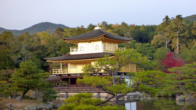 金閣寺の黄金が感じられる風景